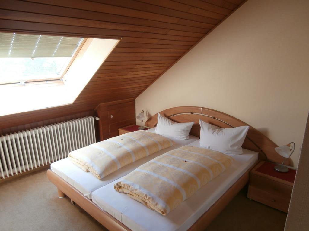 Hotel Hasselbarth ブルク・アウフ・フェーマルン 部屋 写真