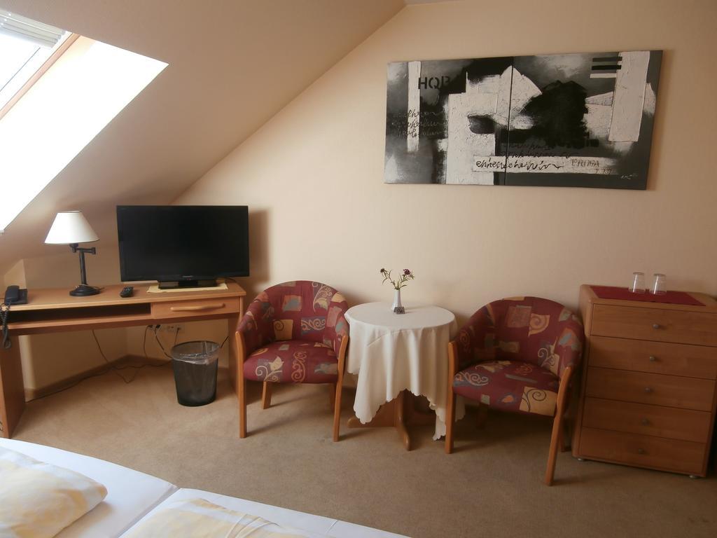 Hotel Hasselbarth ブルク・アウフ・フェーマルン 部屋 写真